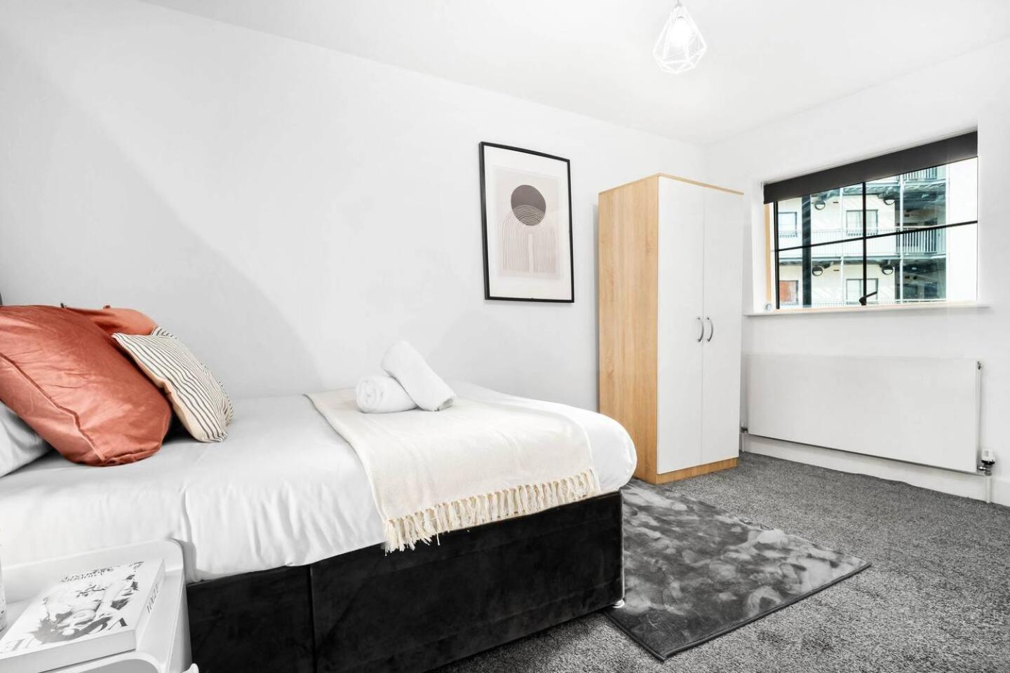City Centre - Two Bedroom Apartment - Juliet Balcony - Secure Parking - Wifi - Smart Tv - Top Rated -33S Birmingham Exterior foto